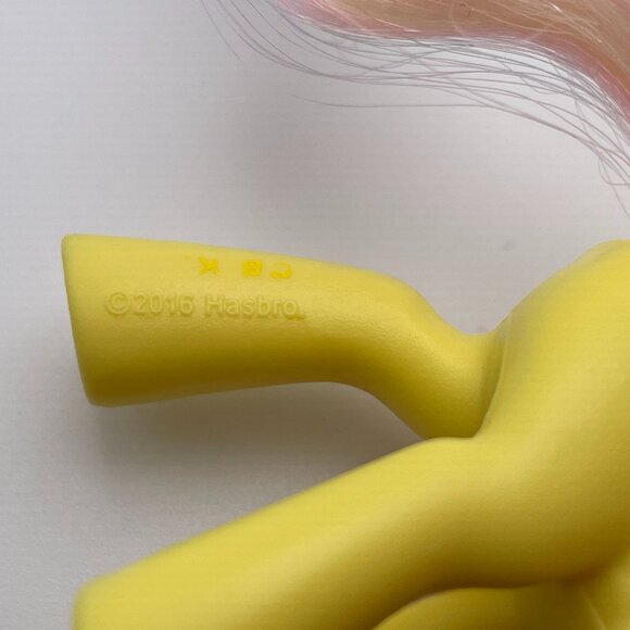 My Little Pony (MLP) Fluttershy McDonalds 2016 (SKU: 420TO) - Picture 5 of 6